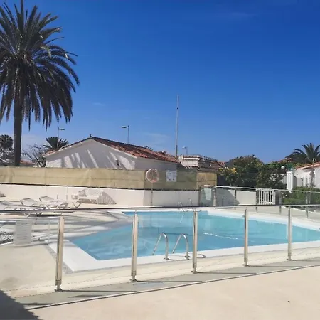 Oda ve Kahvaltı Yumbo